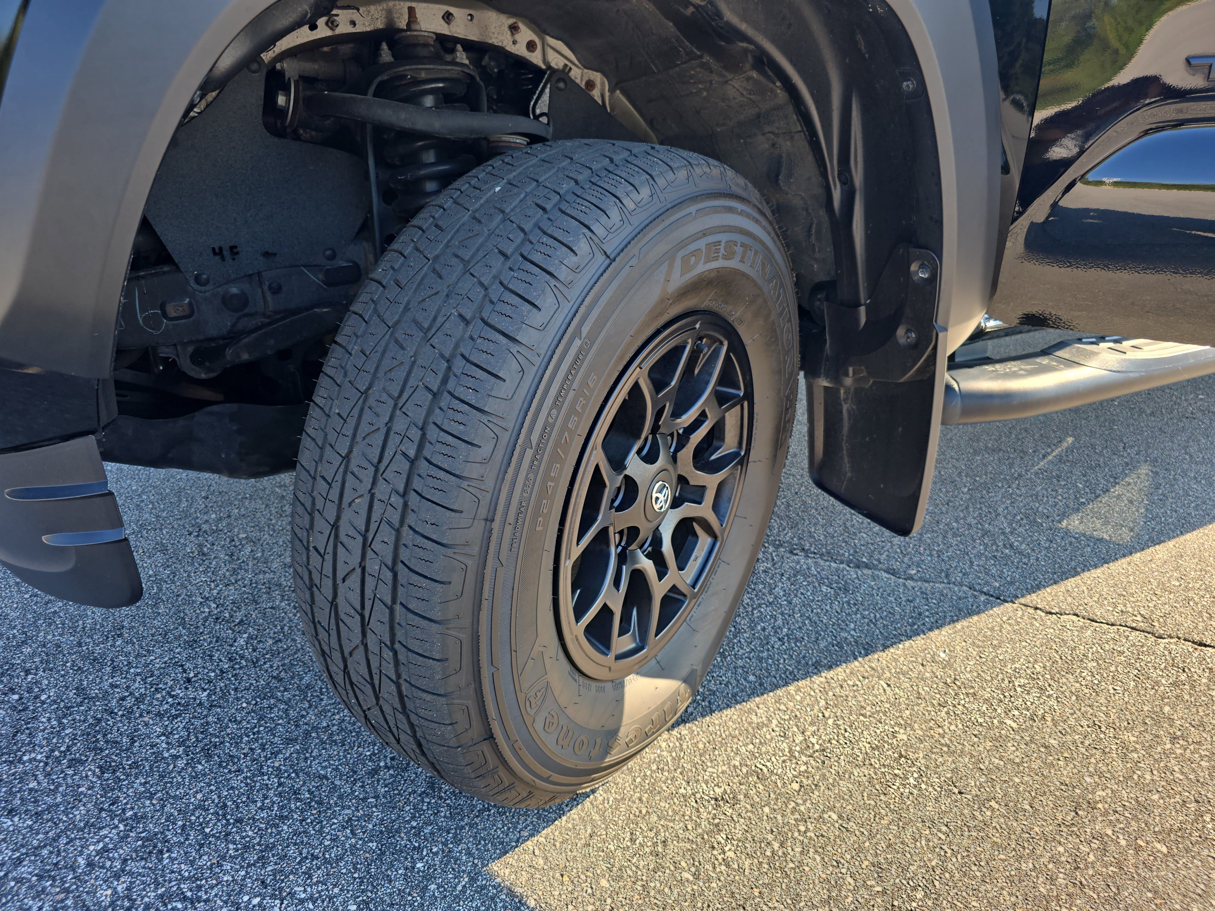 Used 2023 Toyota Tacoma SR5 w/ SX Package AWD/4WD image 29