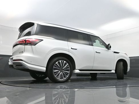 Used 2025 INFINITI QX80 Sensory image 36