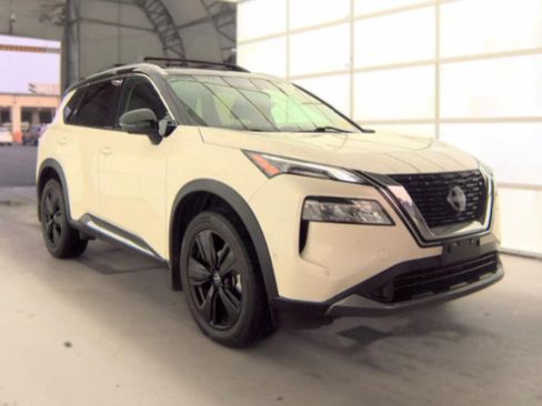 Used 2023 Nissan Rogue SL w/ SL Premium Package AWD/4WD image 3