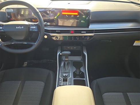 New 2026 Kia Sorento LX image 16