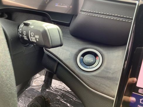 New 2025 Jeep Grand Cherokee Limited image 16