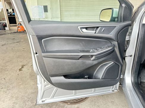 Used 2024 Ford Edge SEL image 20