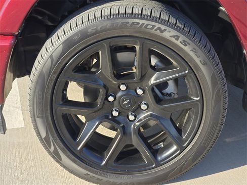 Used 2022 RAM 1500 Laramie image 9