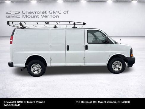Used 2017 Chevrolet Express 2500 image 7