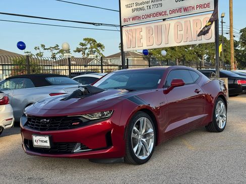 Used 2021 Chevrolet Camaro LT w/ Wild Cherry Design Package 1 RWD image 7
