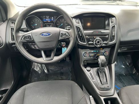 Used 2018 Ford Focus SEL FWD image 17