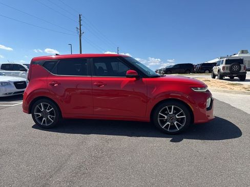 Used 2022 Kia Soul Turbo FWD image 1