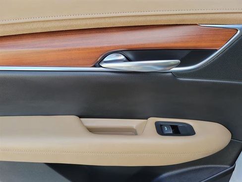 Used 2019 Cadillac XT5 Platinum image 35