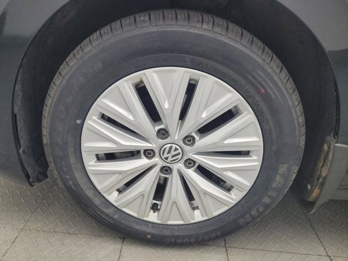 Used 2019 Volkswagen Jetta S w/ Driver Assistance Package FWD image 31