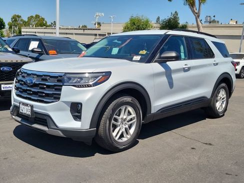 Used 2026 Ford Explorer Active w/ Active Comfort Package RWD image 28
