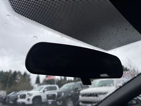 Used 2018 Ford Focus ST image 25