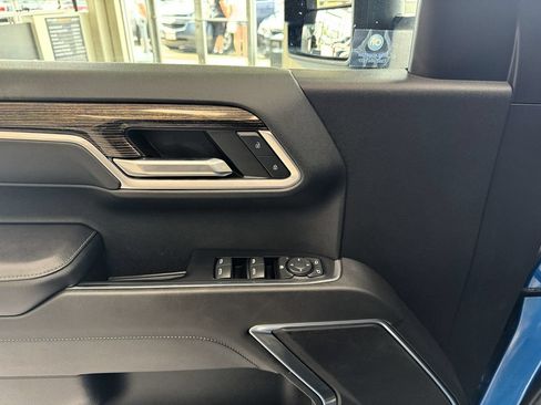 Used 2022 GMC Sierra 1500 Elevation AWD/4WD image 10