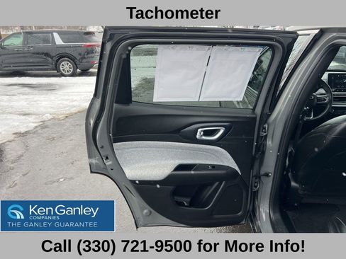 Used 2023 Jeep Compass Latitude image 44