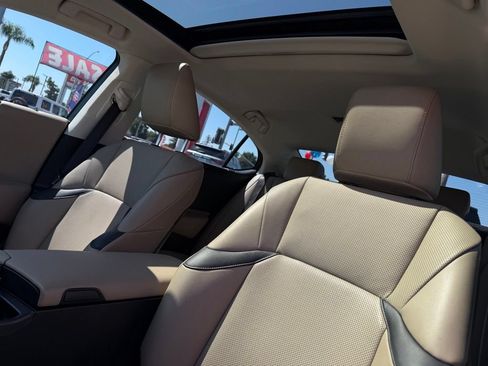 Used 2019 Lexus ES 350 w/ Premium Package FWD image 15