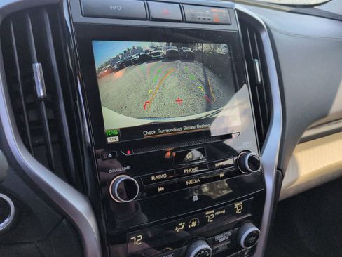 Used 2021 Subaru Ascent Premium w/ Convenience Package image 18