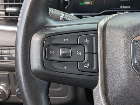 Used 2023 GMC Yukon Denali RWD image 24
