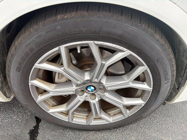 Used 2024 BMW X7 xDrive40i AWD/4WD image 30