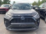 Used 2021 Toyota RAV4 XLE image 2
