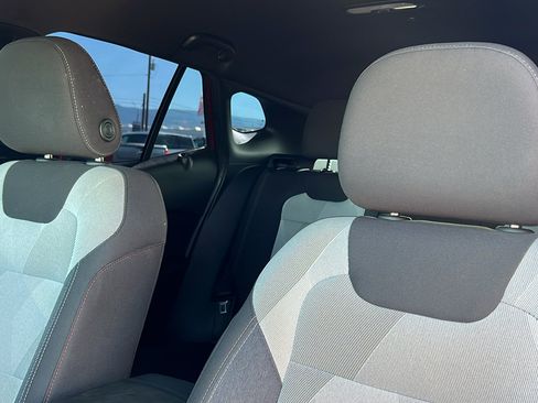 Certified 2024 Chevrolet Trax RS w/ Driver Confidence Package FWD image 17