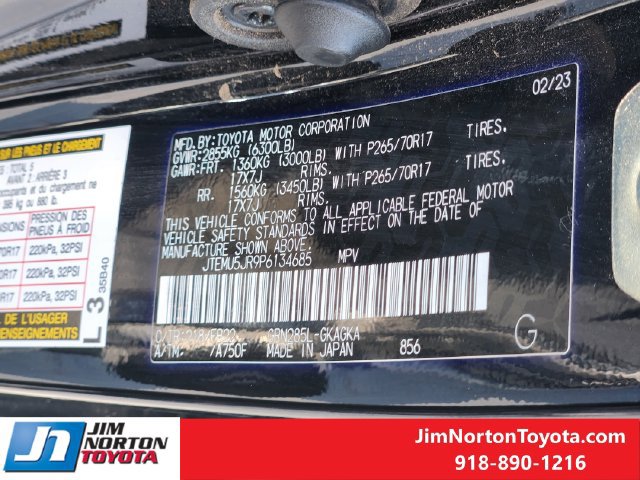 Used 2023 Toyota 4Runner SR5 AWD/4WD image 32