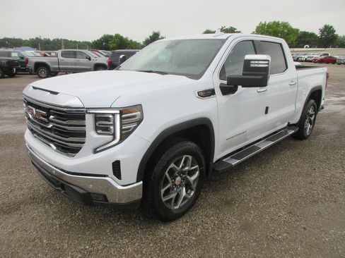 New 2026 GMC Sierra 1500 SLT w/ SLT Premium Plus Package AWD/4WD image 12