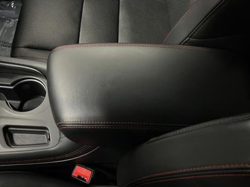 Used 2025 Dodge Durango GT AWD/4WD image 24