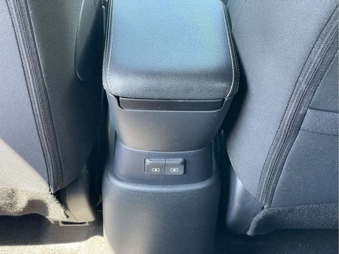 Used 2023 Nissan Kicks S FWD image 16