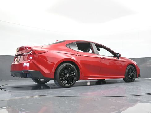 Used 2025 Toyota Camry SE w/ Multimedia Upgrade Package image 58