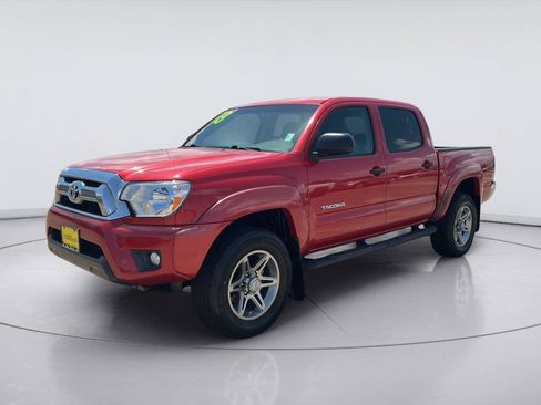 Used 2013 Toyota Tacoma PreRunner w/ SR5 Pkg RWD image 3