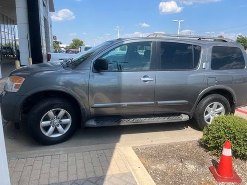 Used 2015 Nissan Armada SV AWD/4WD image 4