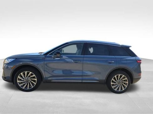 Used 2023 Lincoln Corsair Reserve image 3