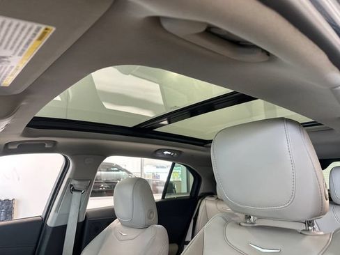 Used 2021 Cadillac XT4 Premium Luxury w/ Sun And Sound Package AWD/4WD image 20