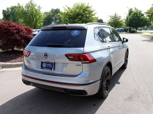 Used 2024 Volkswagen Tiguan SE R-Line w/ MDO Package, Two-Row AWD/4WD image 3