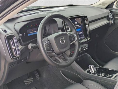 Used 2023 Volvo XC40 B5 Plus w/ Driver Assist Package AWD/4WD image 10
