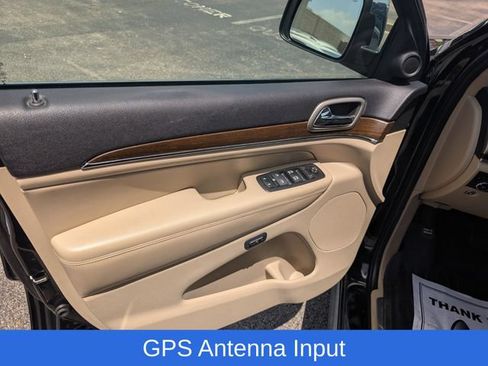 Used 2017 Jeep Grand Cherokee Limited w/ Luxury Group II AWD/4WD image 15