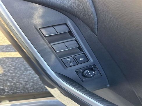 New 2025 Toyota RAV4 SE image 17