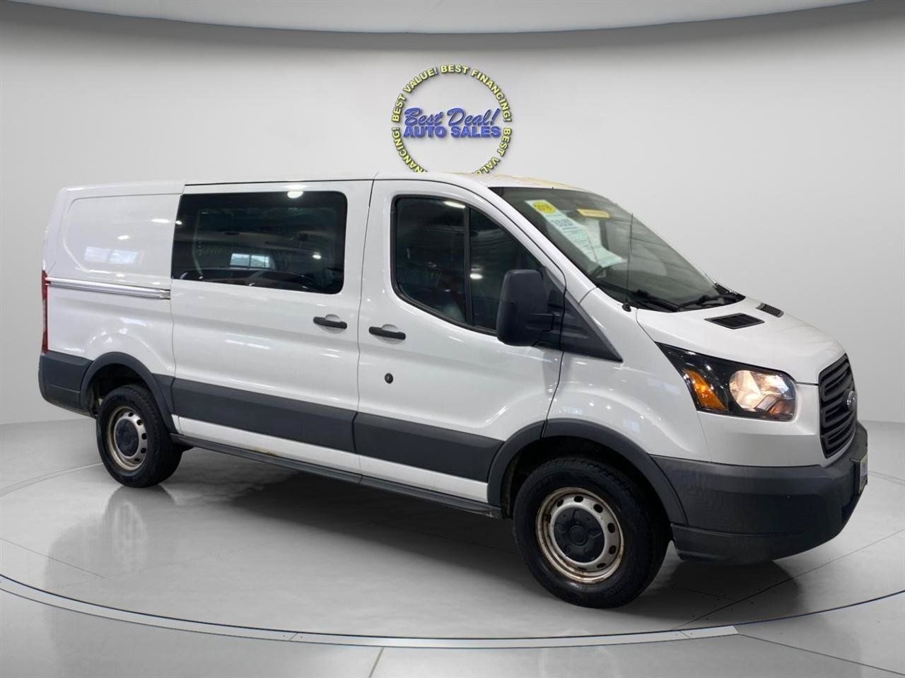 Used 2018 Ford Transit 250 130 Low Roof RWD image 3