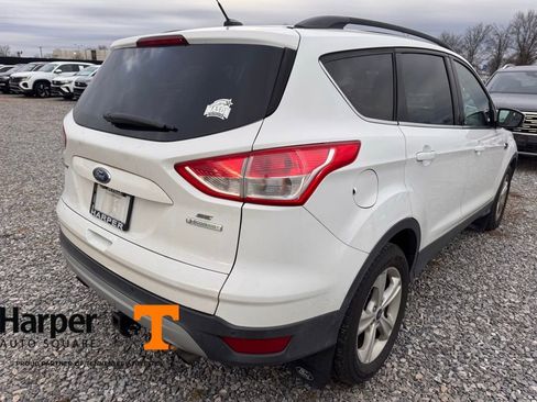 Used 2015 Ford Escape SE w/ Equipment Group 201A image 5