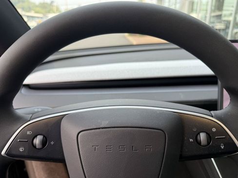Used 2026 Tesla Model Y Long Range AWD/4WD image 20