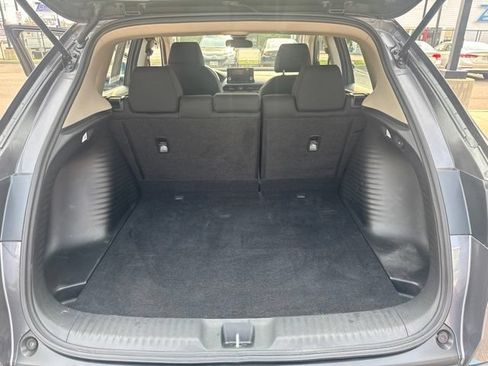 Used 2023 Honda HR-V LX image 12