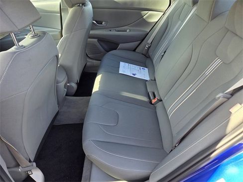 Used 2024 Hyundai Elantra SEL image 10