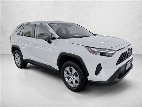 Used 2024 Toyota RAV4 LE AWD/4WD image 3