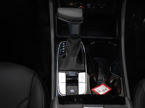 Certified 2025 Hyundai Santa Cruz SEL image 18