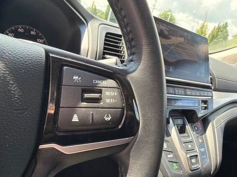Certified 2025 Honda Odyssey EX-L image 17
