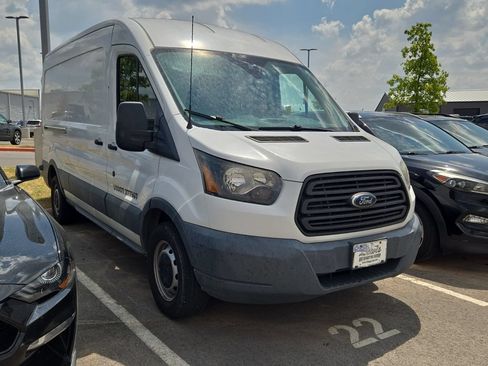 Used 2017 Ford Transit 150 148 Medium Roof RWD image 4