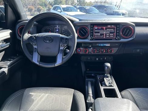 Used 2023 Toyota Tacoma TRD Sport image 15