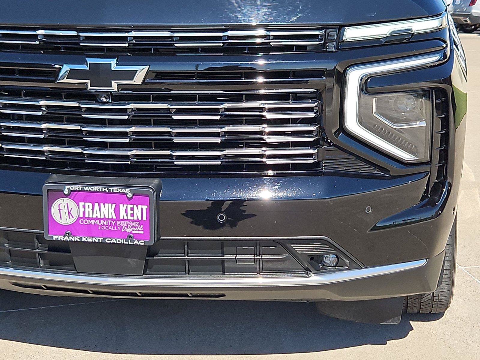 Used 2025 Chevrolet Suburban High Country AWD/4WD image 6