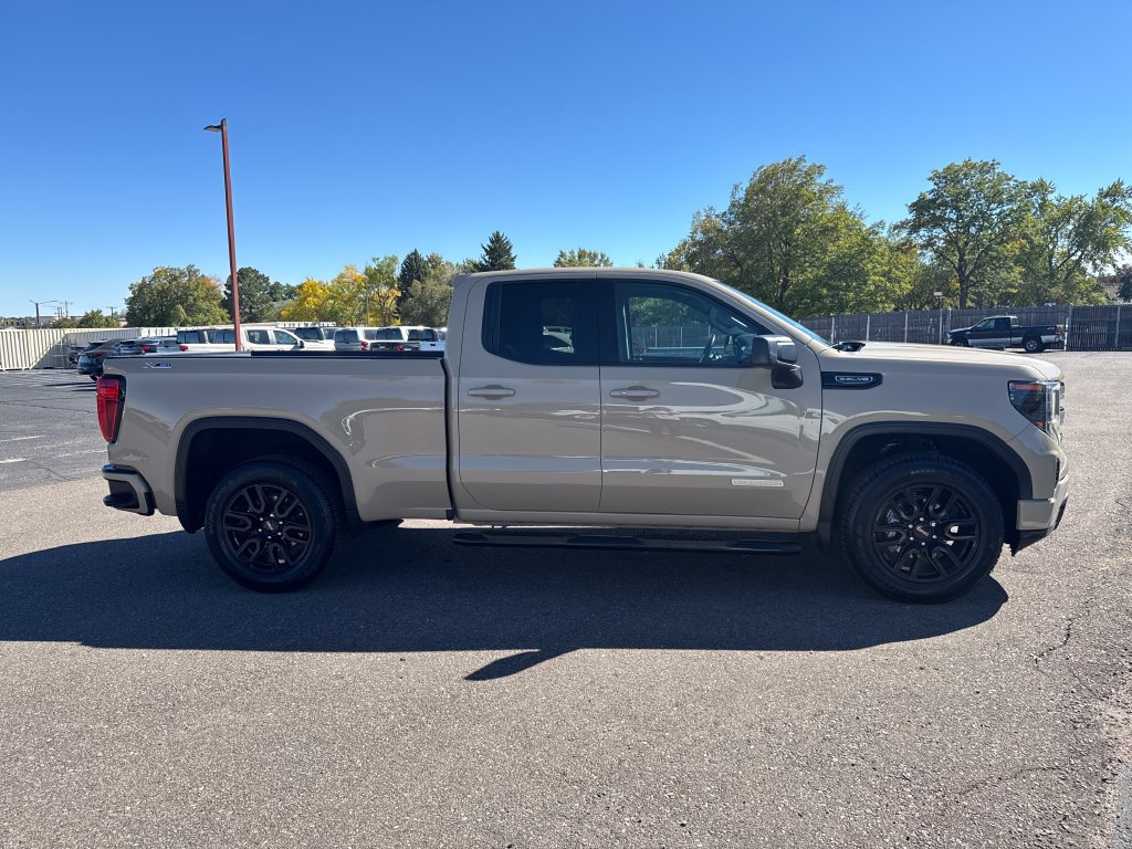 Used 2023 GMC Sierra 1500 Elevation AWD/4WD image 6