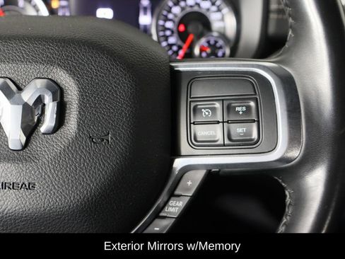 Used 2021 RAM 2500 Laramie w/ Night Edition AWD/4WD image 10