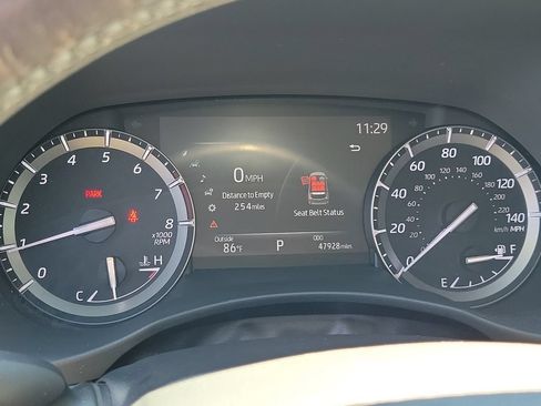 Used 2020 Toyota Highlander XLE AWD/4WD image 30